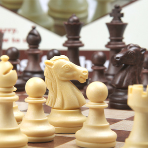 UB友邦大号仿木制国际象棋套装西洋跳棋64格磁性塑料棋子折叠棋盘