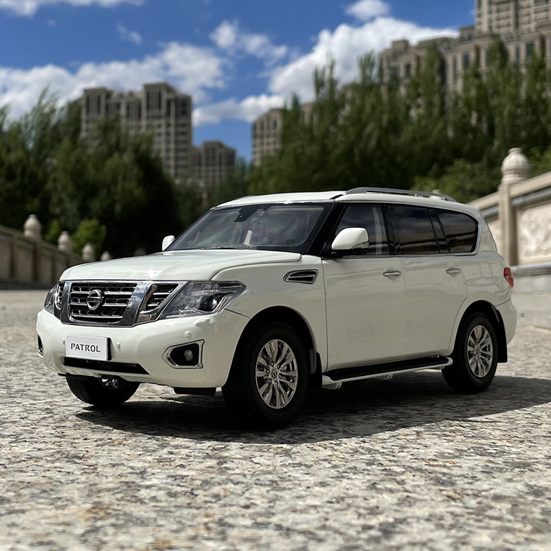 1:18合金车模型 日产尼桑途乐patrol y62仿真汽车模型越野收藏品