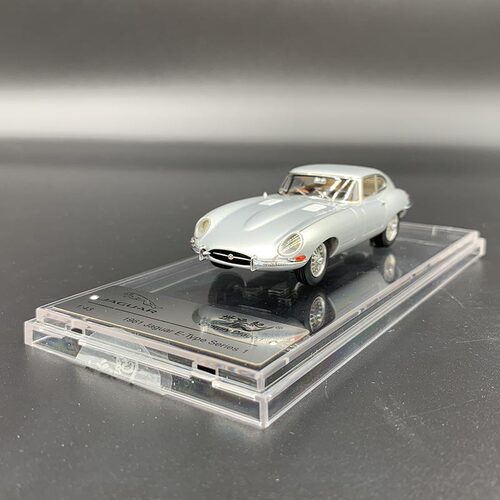 世纪龙捷豹1961E型143汽车模型