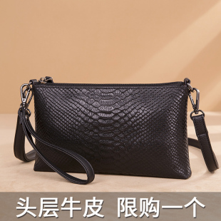 真皮斜挎包女2026新款 鳄鱼纹牛皮百搭单肩手拿中年妈妈小包包 时尚