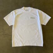 王有病工作室 T恤 胸口绿色小字母atthemoment此时此刻简约短袖