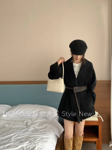 羊绒外套女2025秋冬新款收腰系带加厚黑色显瘦短款羊绒大衣