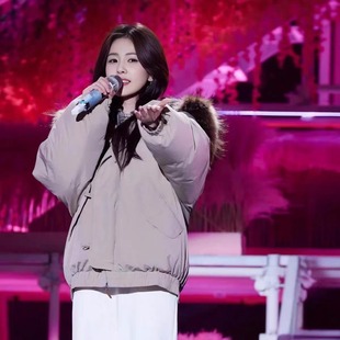 跨年彩排白鹿同款 大貉子毛领羽绒服加厚保暖牛角扣派克服棉服外套