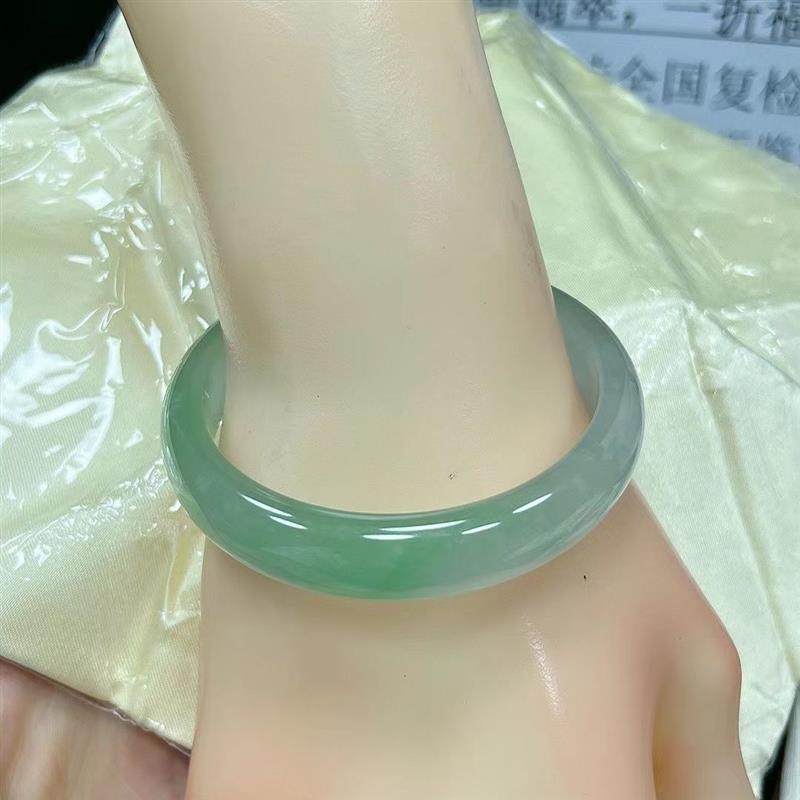 天然翡翠手镯冰种飘绿圆条玉镯子老坑货高冰透少女款贵妃细糯种