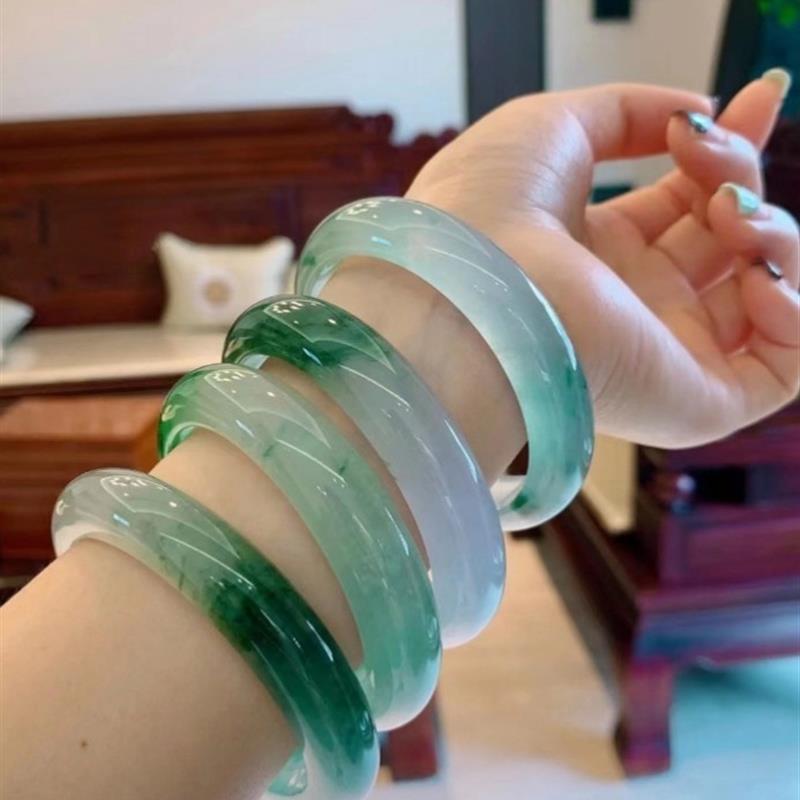 冰种缅甸翡翠手镯冰种飘花玻璃种圆条细条贵妃玉镯子冰种阳绿晴水