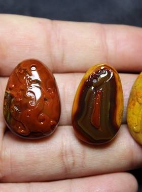 战国红玛瑙吊坠貔貅手把件挂件