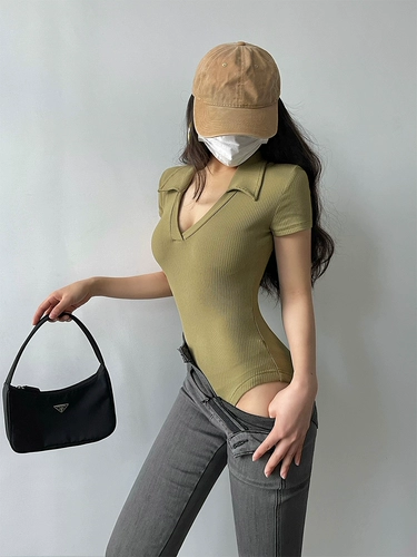 Сексуальная эластичная футболка с коротким рукавом, европейский стиль, V-образный вырез, в обтяжку, по фигуре