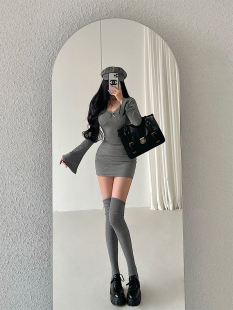 YoungGirlDay纯欲性感紧身显瘦长袖 打底蕾丝连衣裙包臀短裙含胸垫