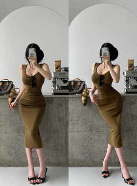 YoungGirlDay纯欲辣妹性感褶皱收腰显瘦中长款无袖包臀背心连衣裙