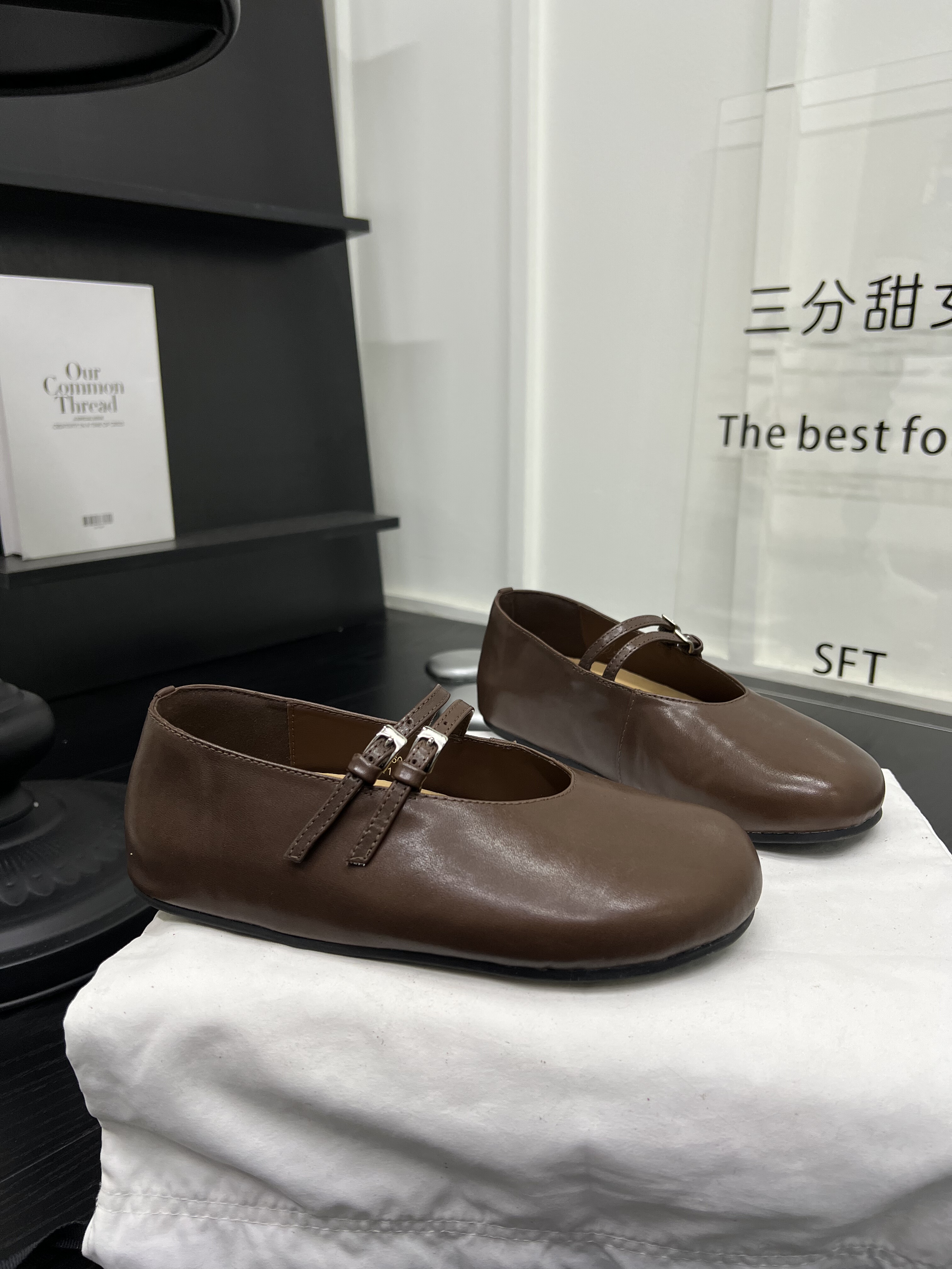 高级感真皮圆头双卡扣带平底浅口单鞋2026年新款百搭舒适玛丽珍鞋,女鞋,玛丽珍鞋,淘宝优惠券,粉丝福利购,淘宝优惠卷