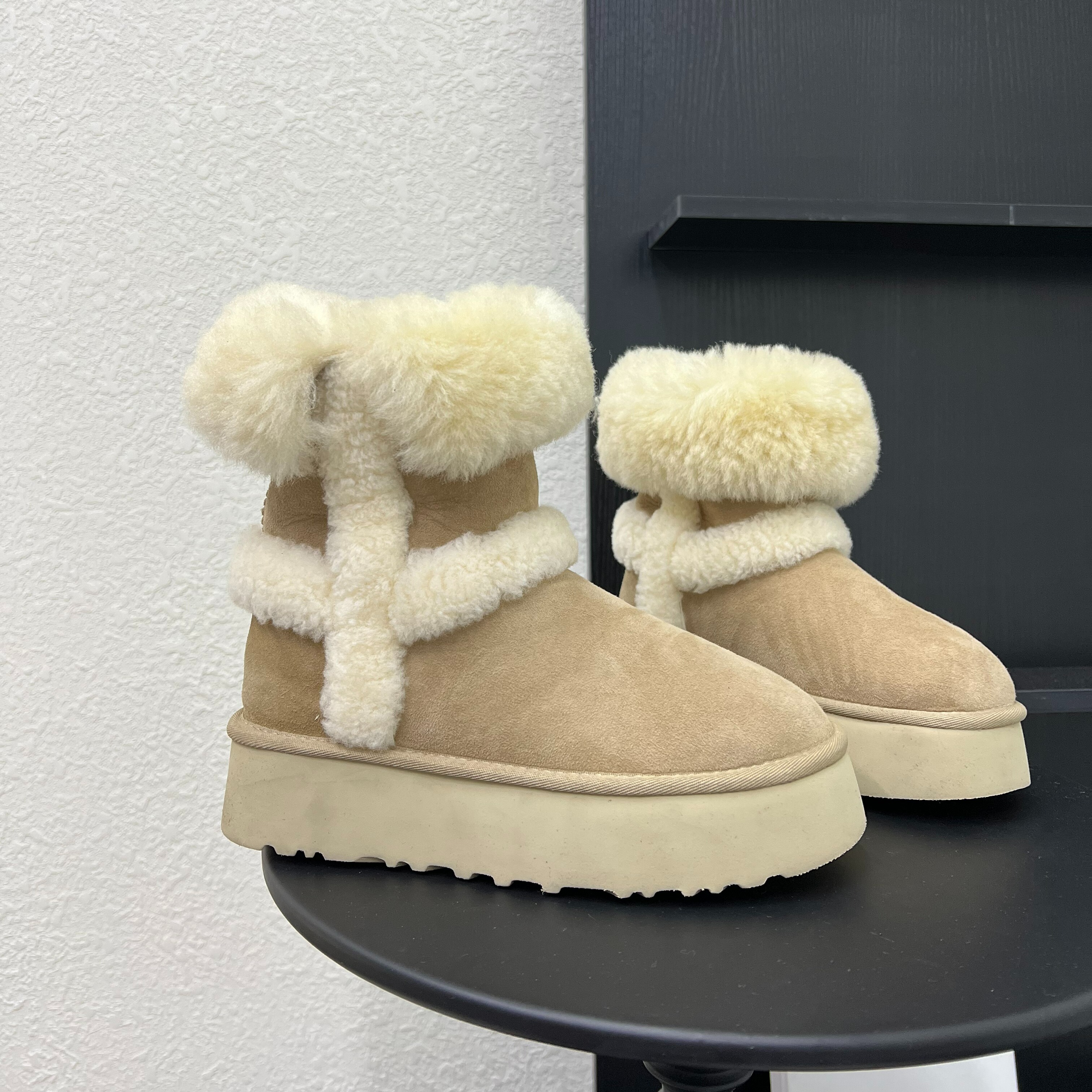 韩系羊皮毛一体厚底雪地靴女2025年新款百搭加绒保暖短靴雪地靴潮