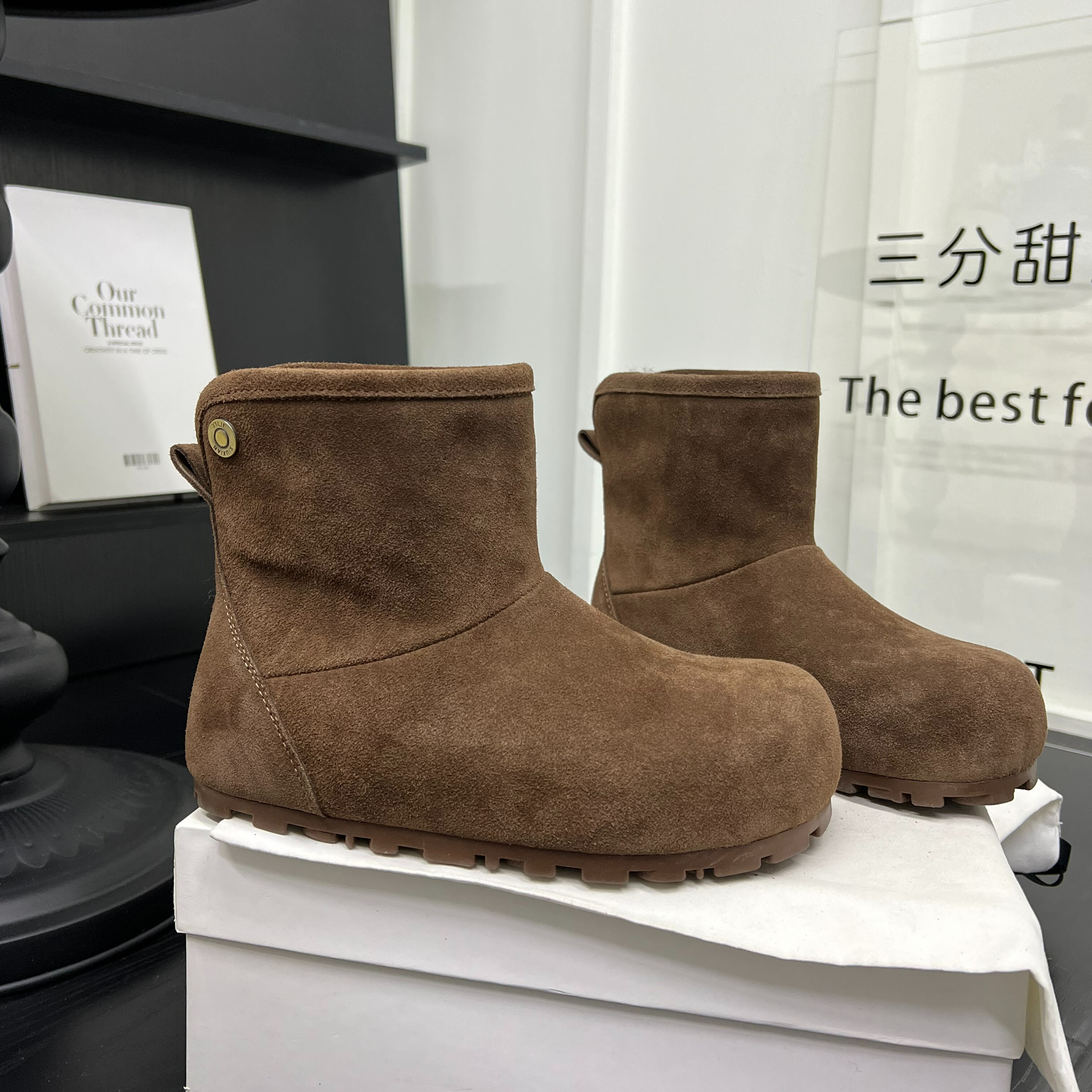 欧洲站磨砂皮厚底雪地靴女2025年新款一脚蹬切尔西短靴烟筒靴棉鞋