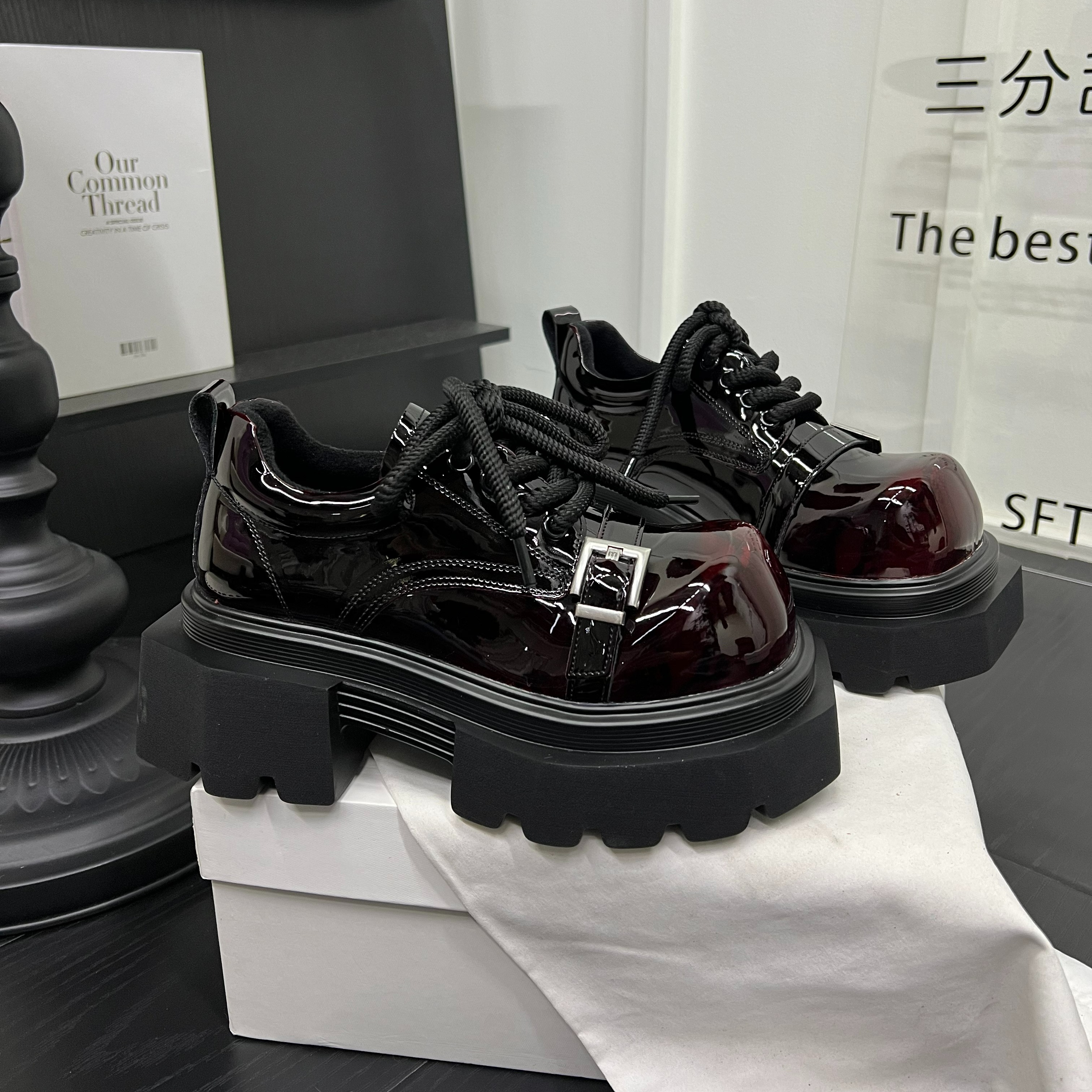 欧洲站厚底真皮大头小皮鞋女圆头系带潮流小个子皮带扣休闲乐福鞋