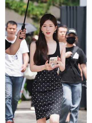 许我耀眼赵露思许研同款衣服气质高腰裙子波点半身裙女包臀裙夏季