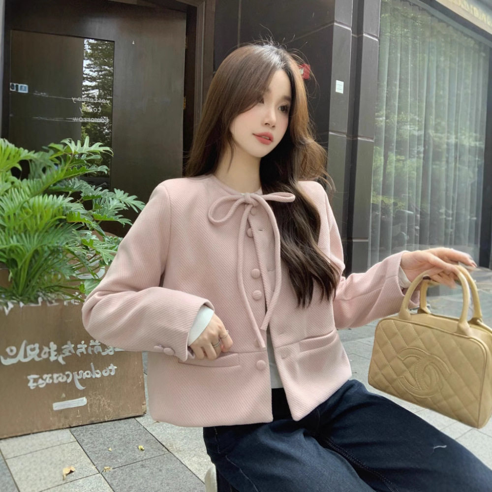 温柔风蝴蝶结系带毛呢外套女