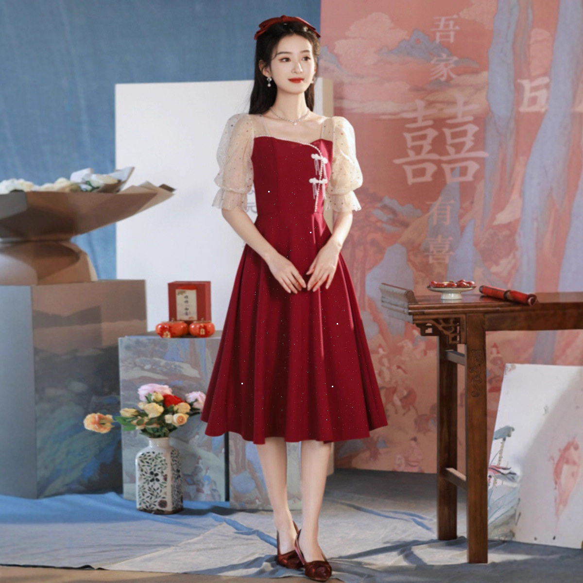 酒红烫金新娘敬酒礼服