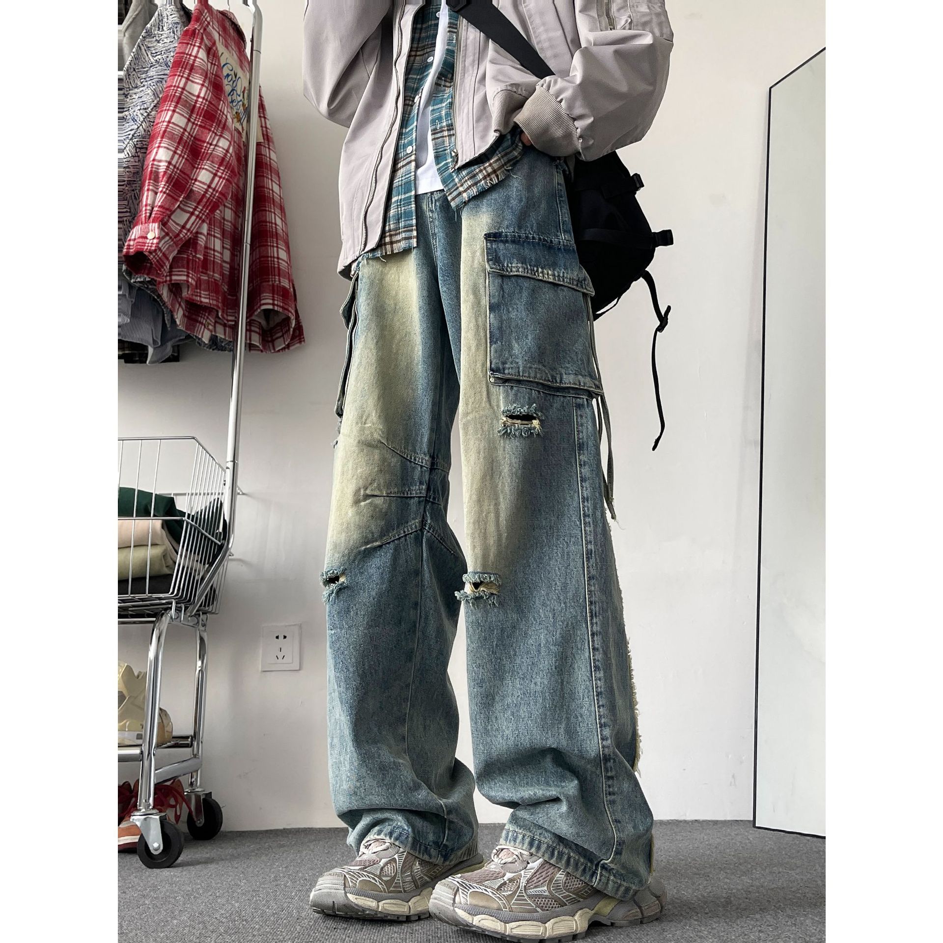 高街水洗复古破洞工装牛仔裤男