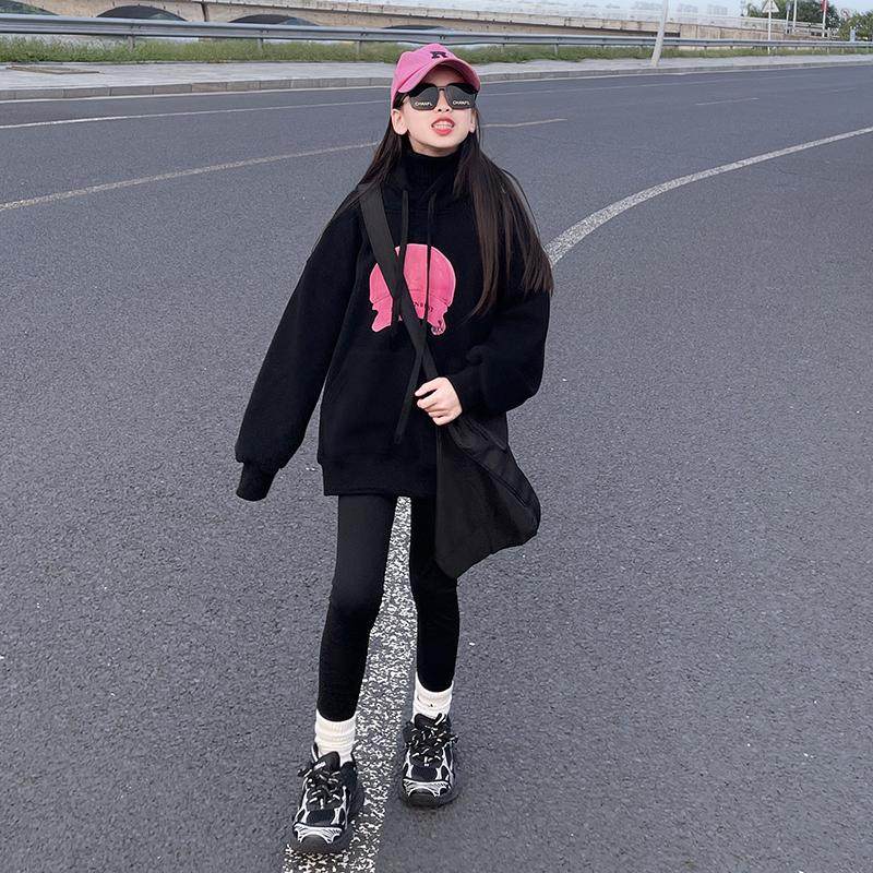 女童韩版加绒加厚连帽衫2025新款洋气女休闲宽松慵懒风百搭卫衣潮