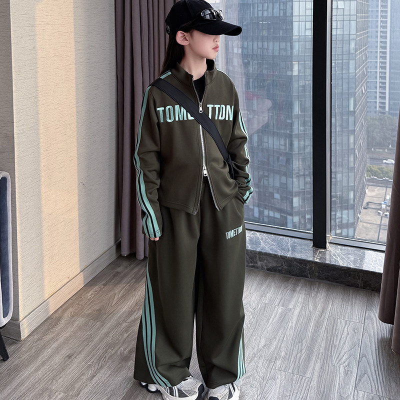女童嘻哈街舞运动套装2026新款图片