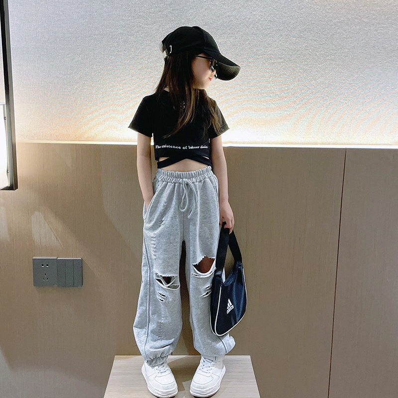 网红同款2026夏装新款女童洋气字母T恤交叉带时尚高腰露肚脐上衣,童装/婴儿装/亲子装,T恤,淘宝优惠券,粉丝福利购,淘宝优惠卷