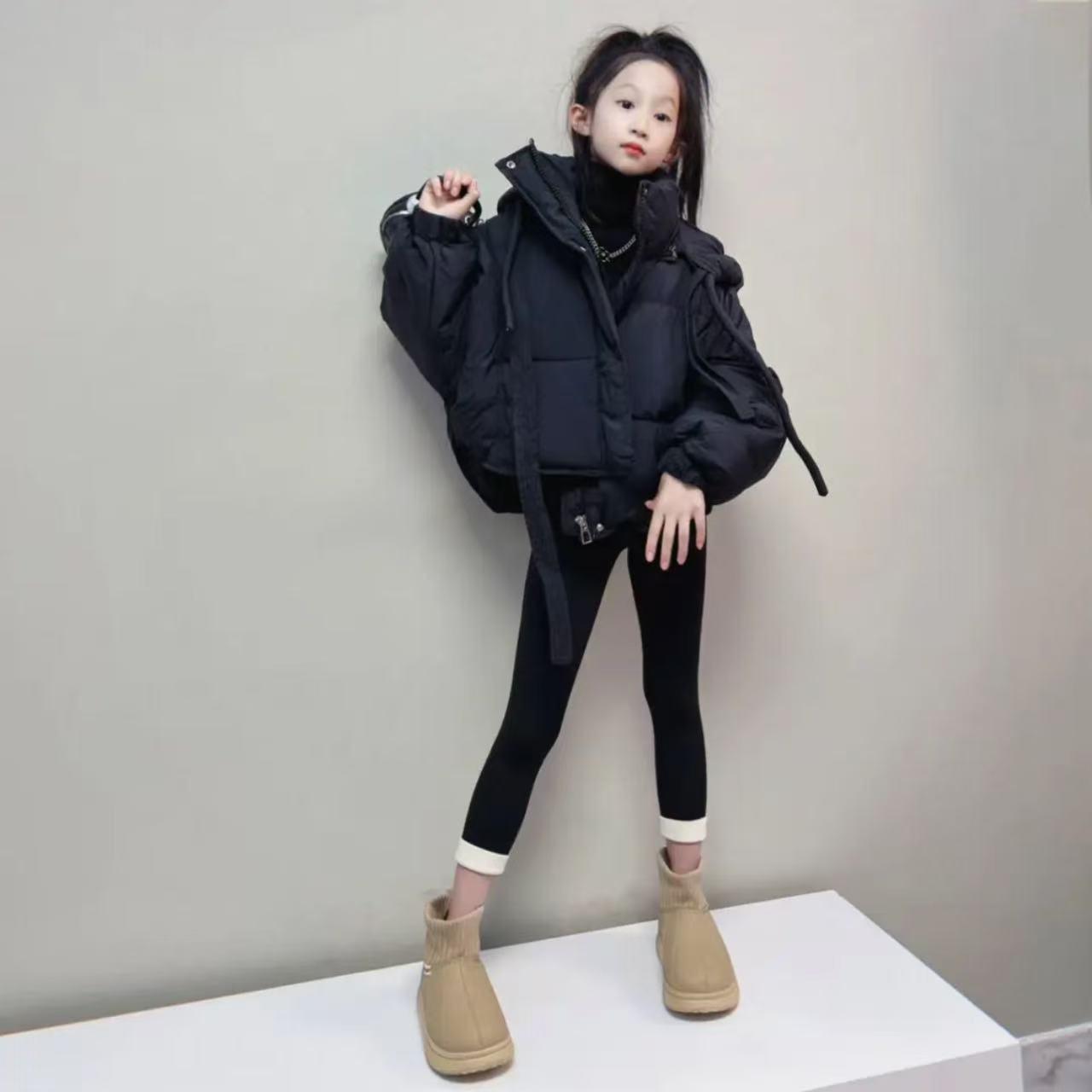 女童白鸭绒短款羽绒服