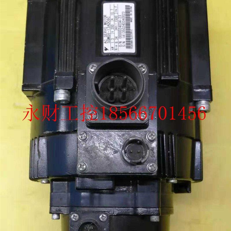 议价SGMGV-13ADC6C安川词服电机成色漂亮保修3个月 ￥