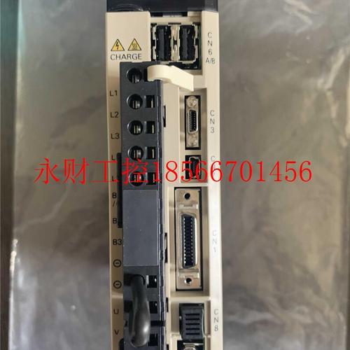 议价SGVD-2R8A11B002年0SGDV-2R800原装安川伺服驱动全新质保器￥