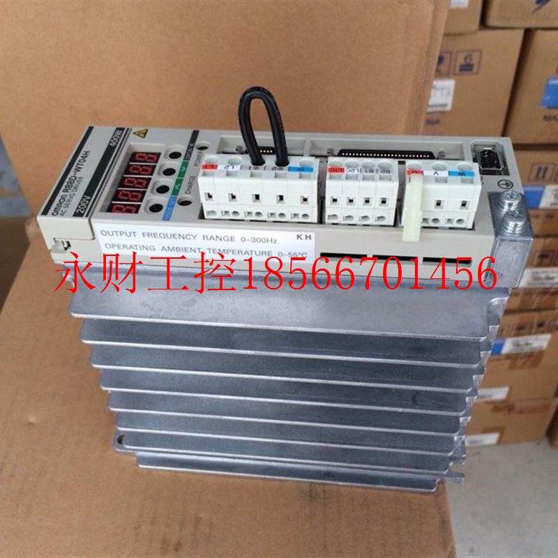 议价R88D-UP04HA欧D姆龙8驱动器 88-UP02RHA有现货R8D-RWWUP01H￥