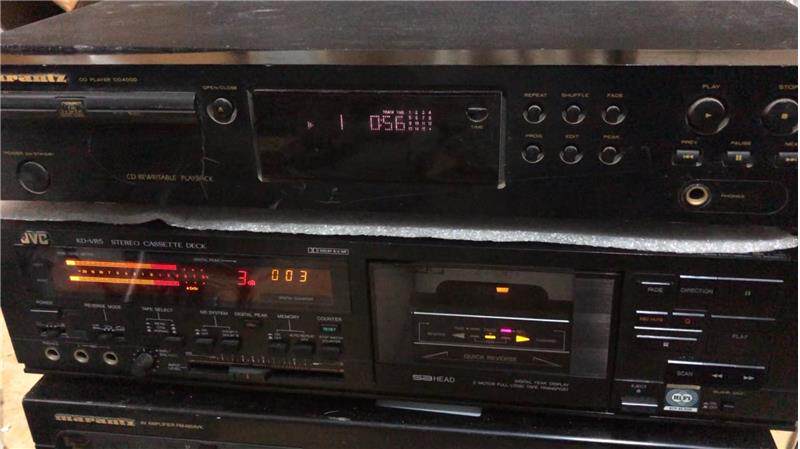 马兰士cd4000. 读盘好 原装700.机器原配激光头.无询价