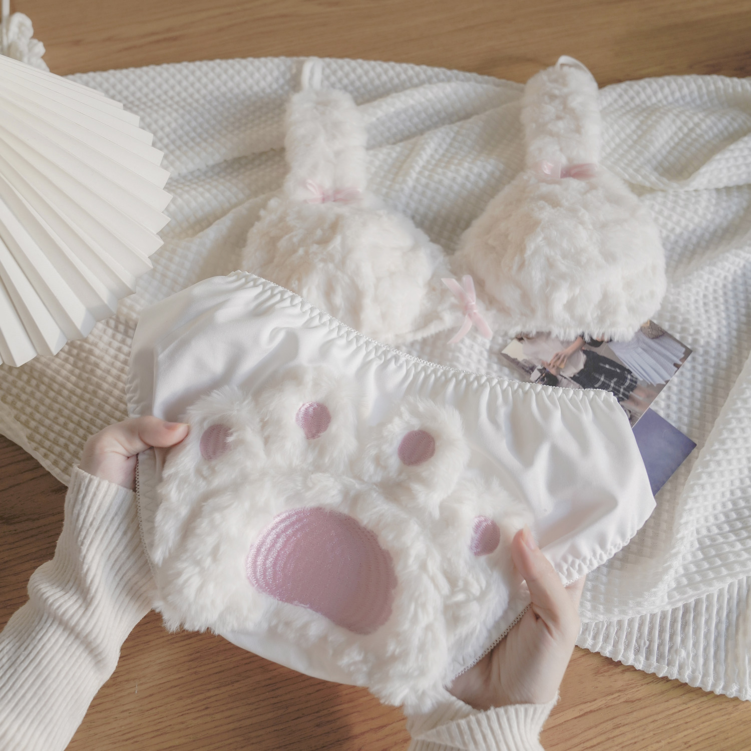 六楼法式冬天文胸新年本命年内衣套装保暖聚拢胸罩可爱萝莉毛茸茸,女士内衣/男士内衣/家居服,文胸,淘宝优惠券,粉丝福利购,淘宝优惠卷