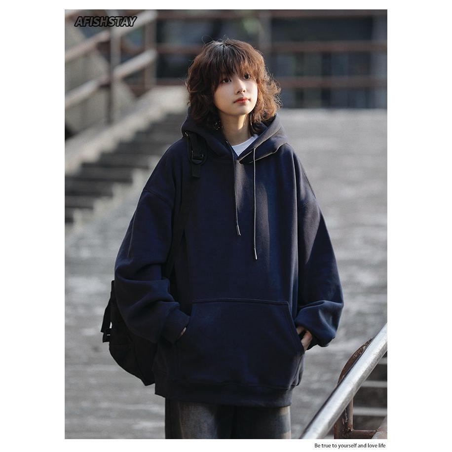 藏青色