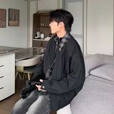 黑色