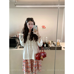 草莓跳 慵懒风美人鱼印花长袖T恤女春季新款宽松休闲显瘦百搭上衣