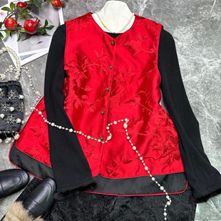 真丝棉缠枝玫瑰高密万针刺绣玉石扣减龄马甲新中式国风本命红