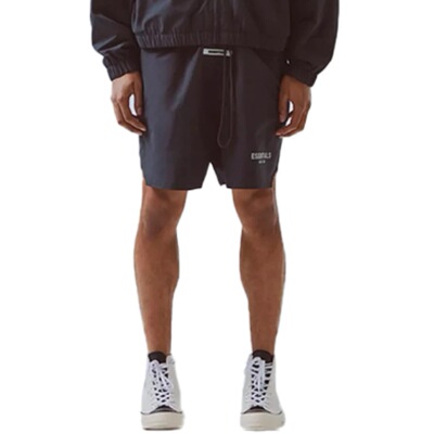 FEAR OF GOD ESSENTIALS FOG 黑色尼龙logo反光短裤 部分缺配件