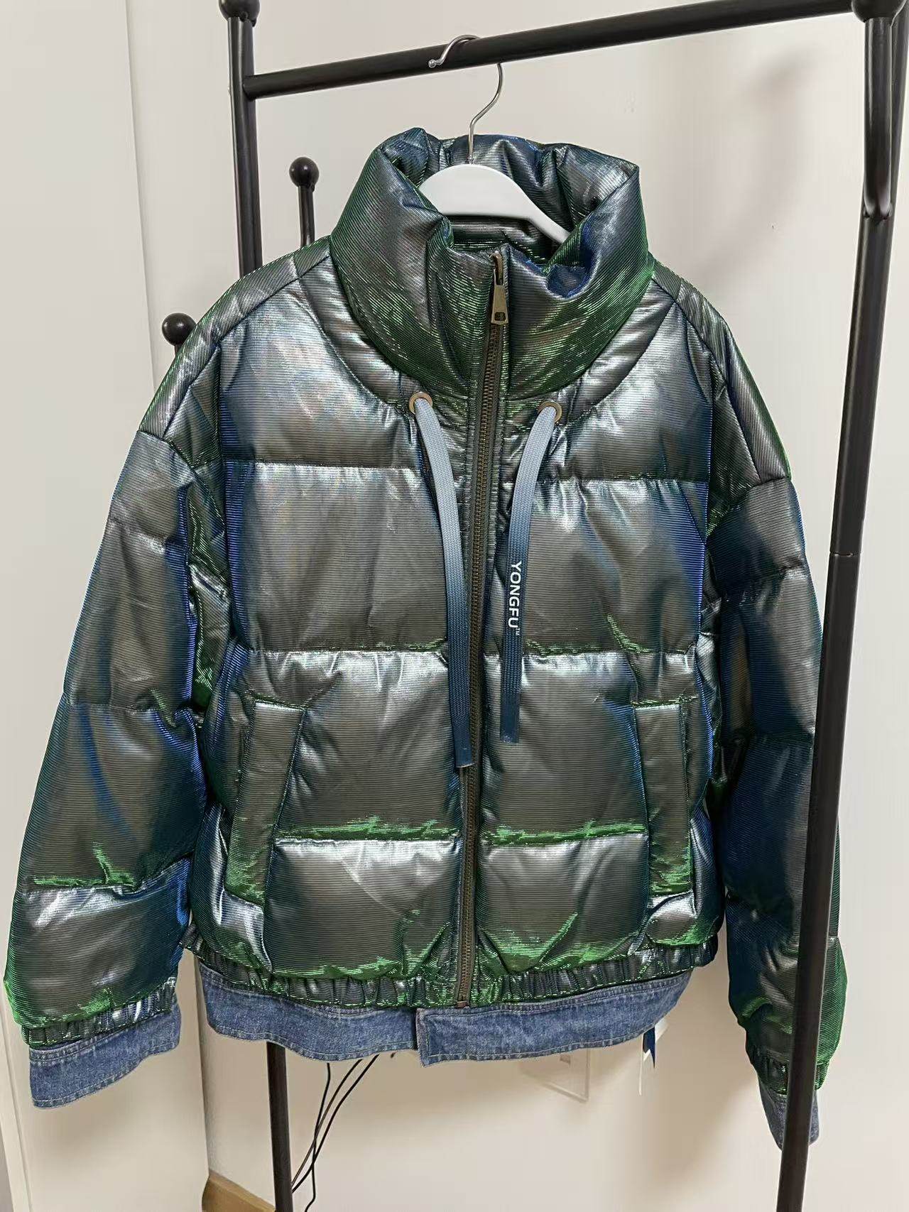 2025早秋新款休闲百搭显瘦羽绒服女款短款立领面包服外套潮亏本清