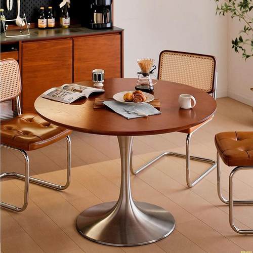 北欧复古家用餐桌实木小户型轻奢中古风郁金香西餐厅洽谈阳台圆桌