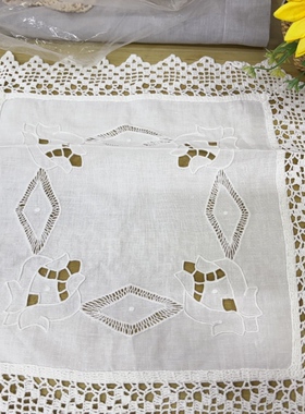 G230 白色钩针方盖巾40*40cm