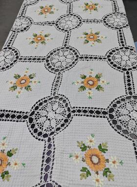 B314  白色钩针绣花床盖  1.6*2.5m