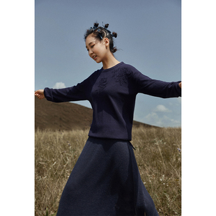 三花手绣羊绒套头衫 幻 抽带底边 Say