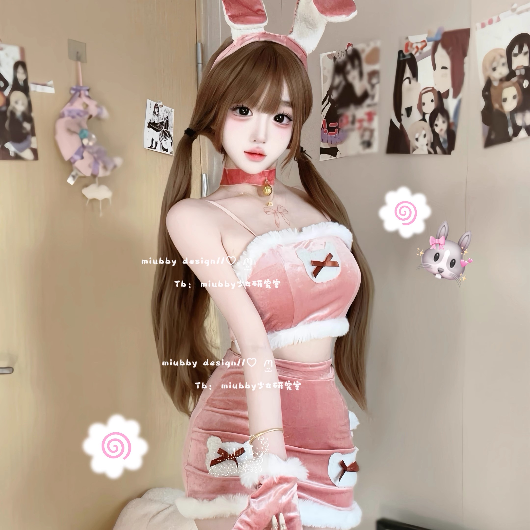 Miubby「冬绒兔叽」纯欲可爱红丝绒粉色圣诞套装兔女郎cos包臀裙