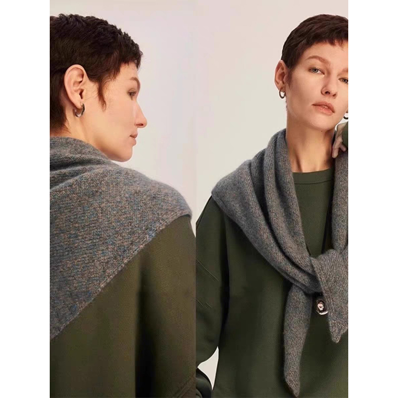 高级感混纱针织三角巾披肩女冬季北欧风复古百搭保暖护颈围脖围巾