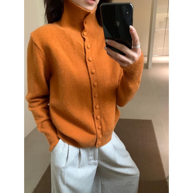 南瓜橘色立领单排扣毛衣外套