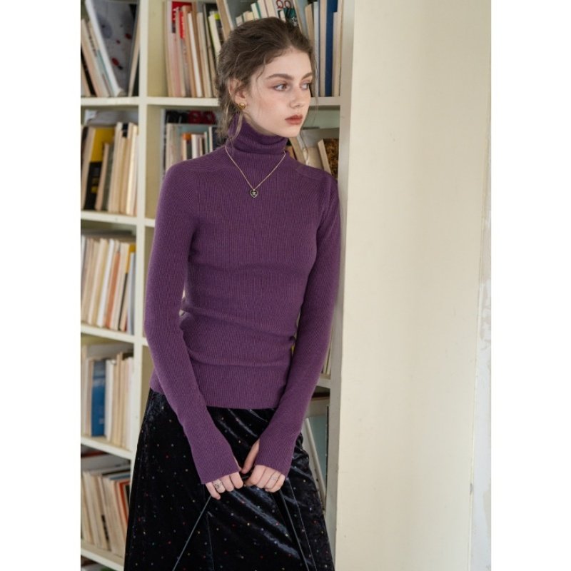 深紫色半高领长袖套头针织衫