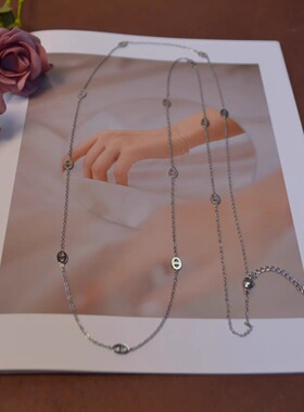 简约百搭项链超长款女2026新款爆款高级感轻奢配饰毛衣链猪鼻子