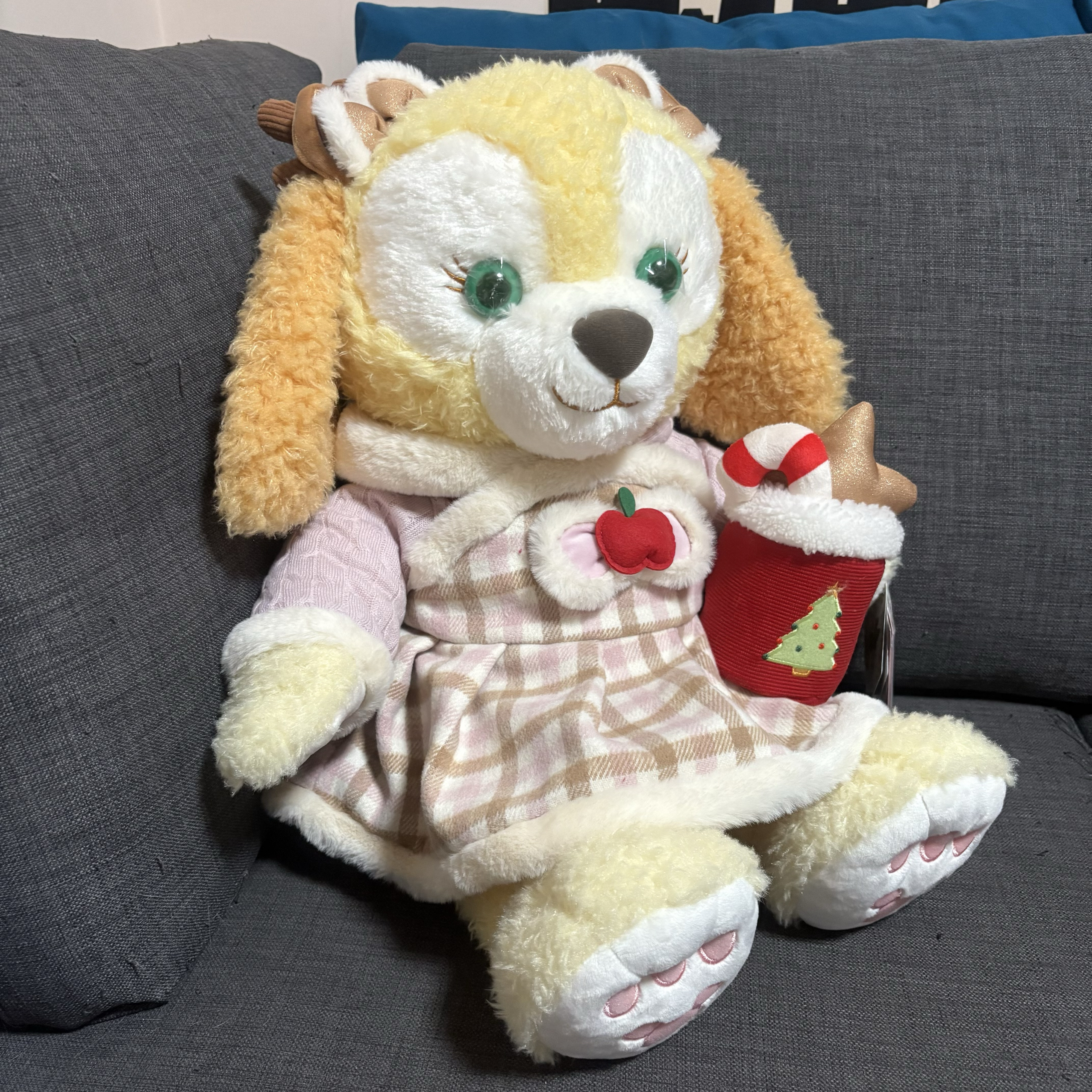 上海迪士尼国内代购贝儿饼饼玩偶服着替七宝公仔斜挎双肩包挂件