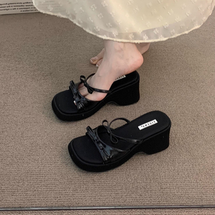 厚底增高6CM拖鞋女夏季外穿小众高级感凉拖鞋女黑色坡跟一字拖鞋