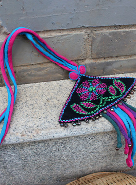 云南民族风手工刺绣项链