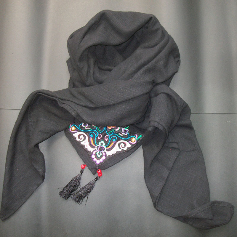 26年清仓民族风绣花围巾披肩两用大方巾男女通用流苏装饰保暖围巾