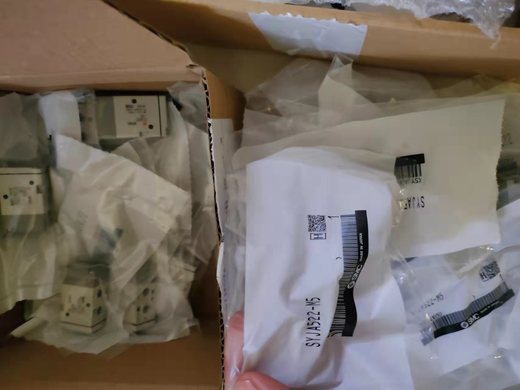 原装SMC气动控制电磁阀SYJA522-M5    SYJA512-M5  实物正品出售